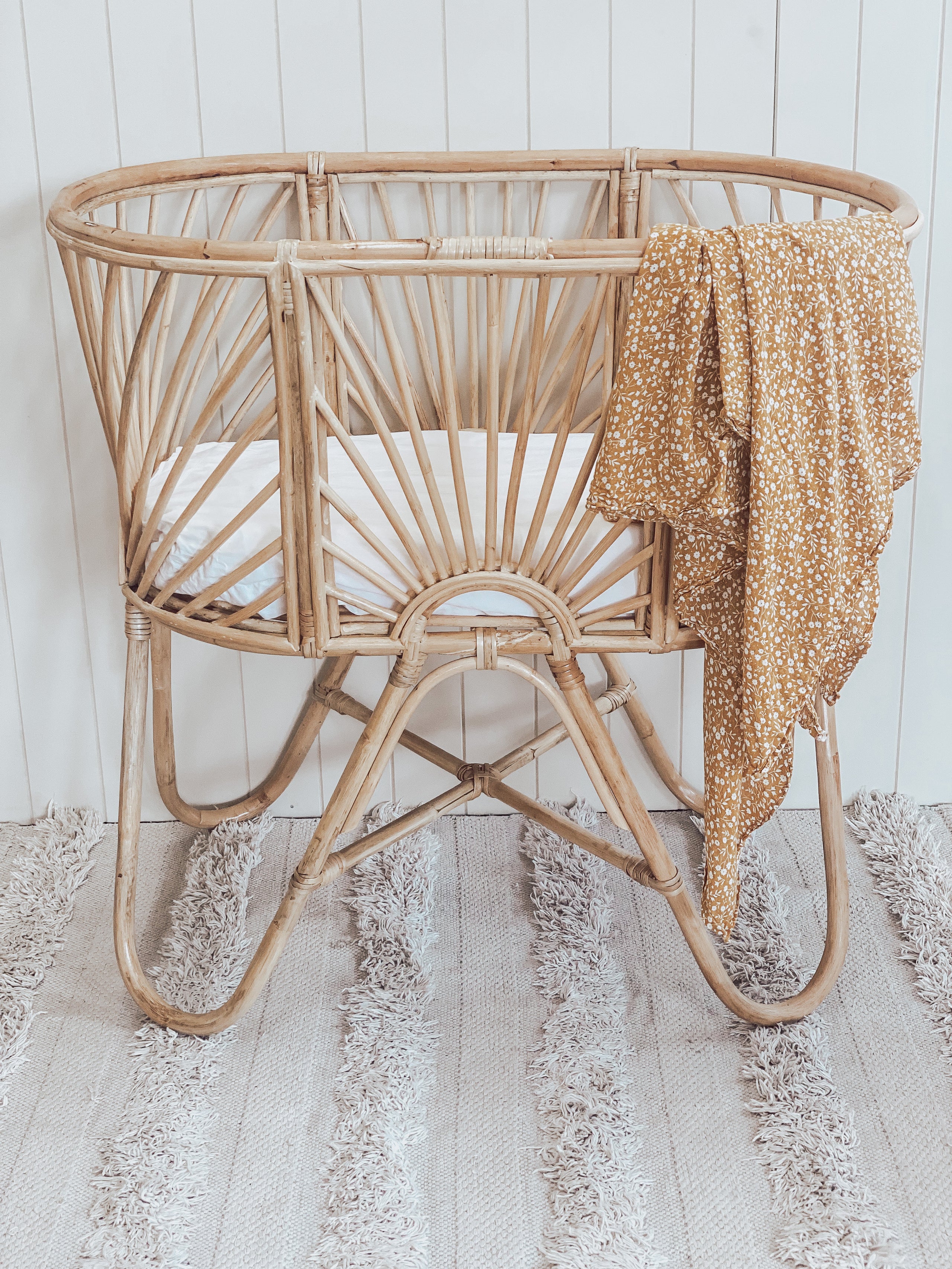 Cane bassinet top